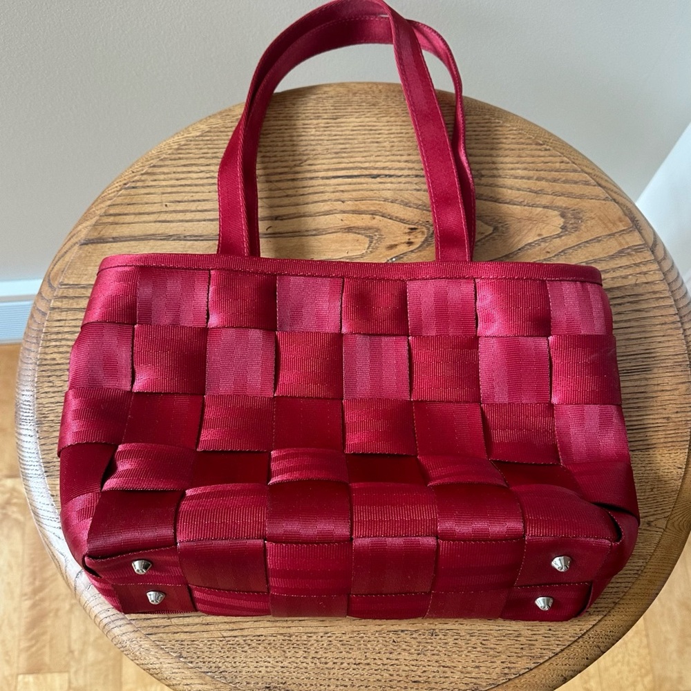 Harvey's Original Seatbelt Bag in Red